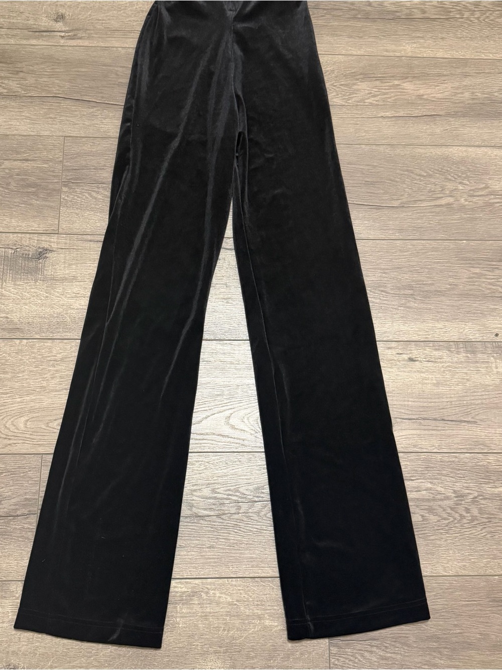 Peachy Den Kernel Velour Velvet Jumpsuit Black Red Short Sleeve Size Xs Nwt — image 3 of 8
